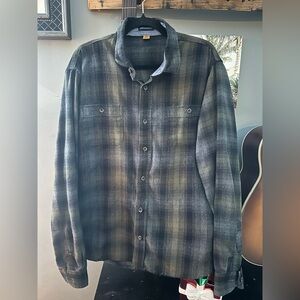 Taylor Vintage Men's Plaid Shirt